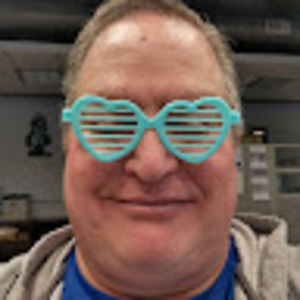 Meet your Posher, Carlos a